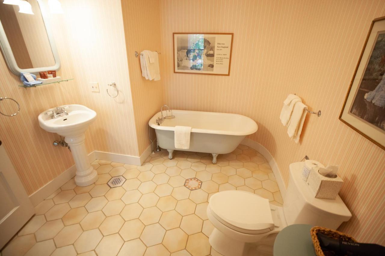 Yellow House Inn Бар Харбър Екстериор снимка
